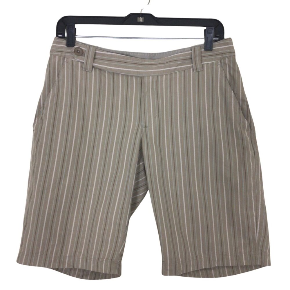 The North Face Shorts Women’s 8 Tan Striped Bermuda Walking Casual Pinstriped